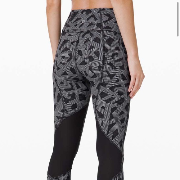 Lululemon Pace Rival High-Rise Crop - Picture 2 of 5